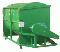 Horizontální krmný mixér typu HC300