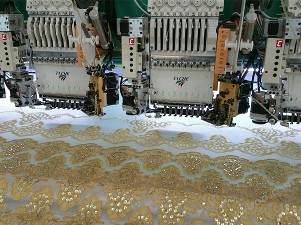 Mașină de broderie monocap de mână