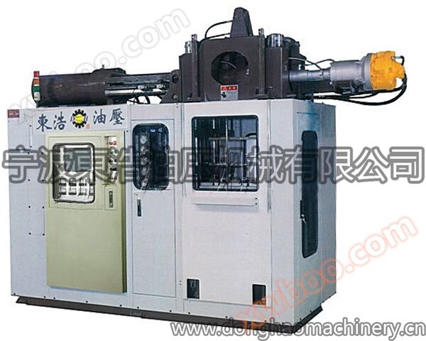 Fully automatic rubber injection molding machine-W type