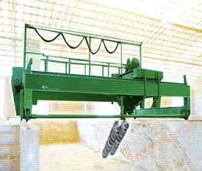 Intelligent Chicken Manure Fermentation and Stacking Machine