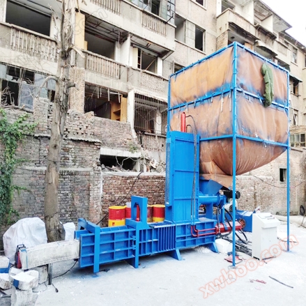 Maszyna do blokowania pianki