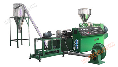 Mold surface hot cutting granulation production line