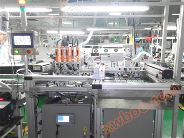 Máquina de parafuso de bloqueio automático de 5 eixos em linha