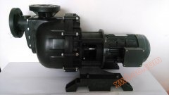 High temperature self-priming pump