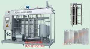 A máquina de esterilização de placa é ideal para a esterilização contínua de produtos lácteos, bebidas, sucos, vinhos ou materiais líquidos semelhantes, tornando o material ideal para prolongar a vida útil através da esterilização e refrigeração.